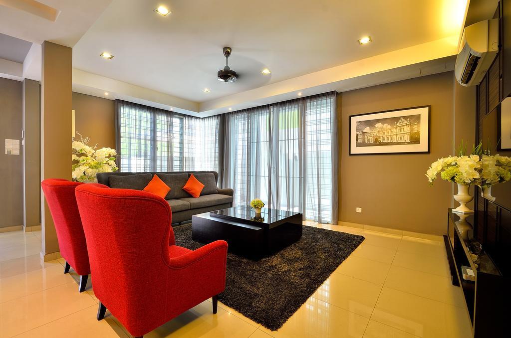 Plumeria Luxury Service Villa George Town Exteriör bild